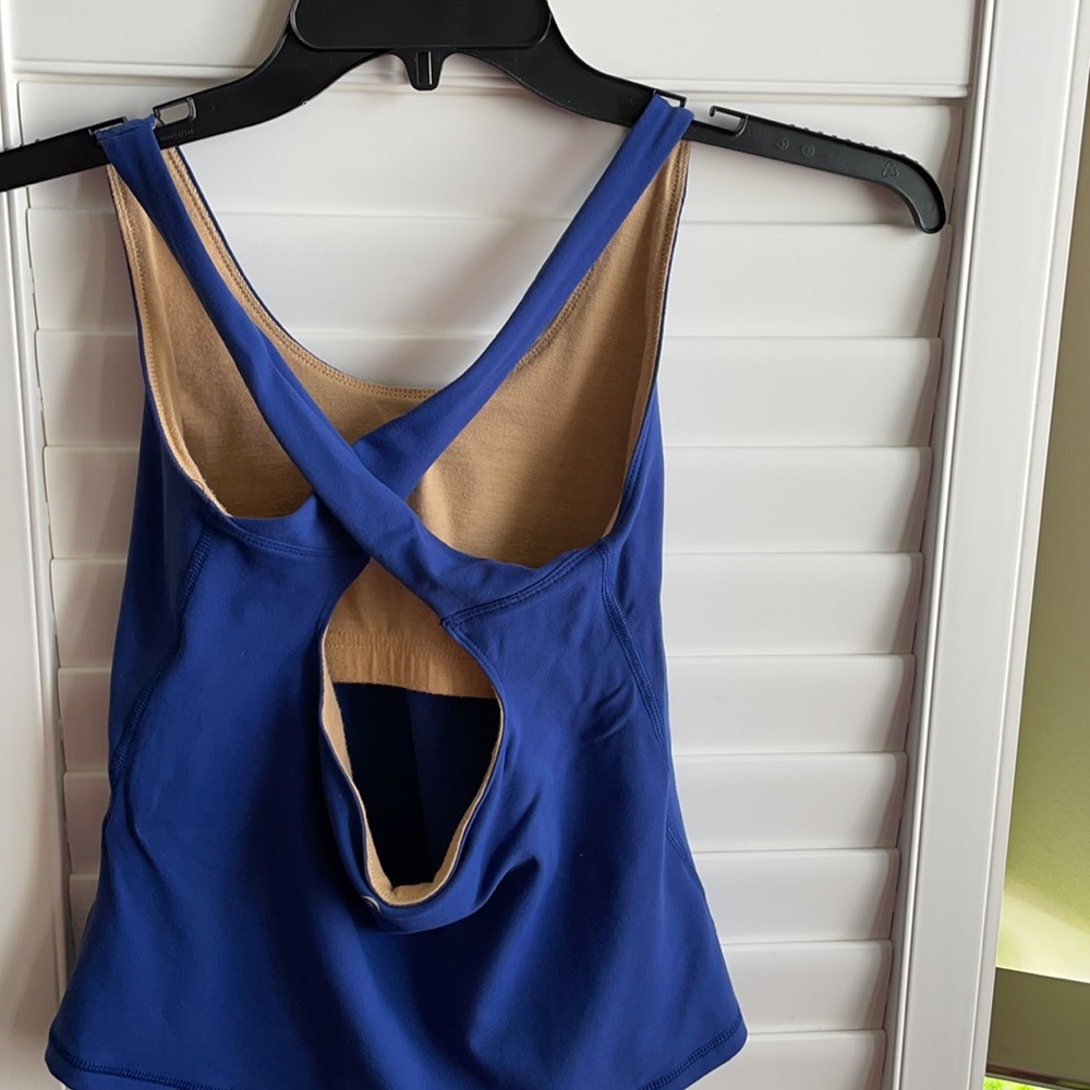 Lulu lemon cross back tank - Picture 3 of 8